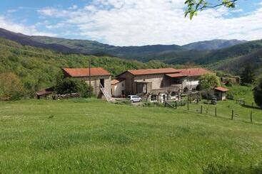 هتل روستایی Agriturismo Cà Del Lupo