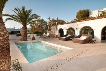 Apartamentos Sunset Oasis Ibiza   Only Adults