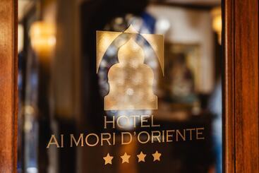 هتل Ai Mori D'Oriente