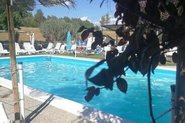 هتل Albergo Nuovo Gianduia