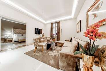Aleph Rome Hotel Curio Collection By Hilton