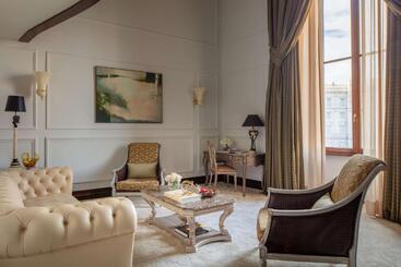 Anantara Palazzo Naiadi Rome Hotel   A Leading Hotel Of The World