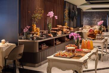 Anantara Palazzo Naiadi Rome Hotel   A Leading Hotel Of The World