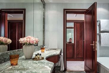 Anantara Palazzo Naiadi Rome Hotel   A Leading Hotel Of The World