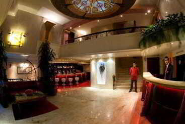هتل Capitol