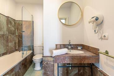 هتل Catedral Suites Jerez
