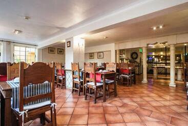 هتل Charming Residence & Guest House Dom Manuel I Adults Only