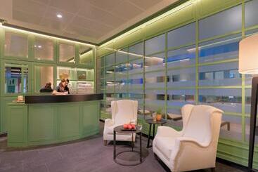 هتل H10 Marina Barcelona