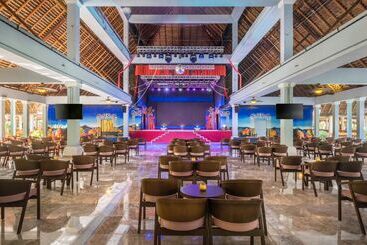 هتل Iberostar Waves Quetzal
