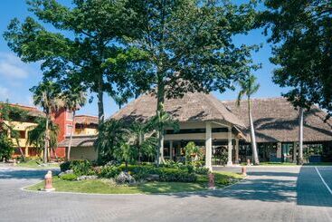 هتل Iberostar Waves Quetzal