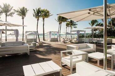 هتل Iberostar Waves Quetzal