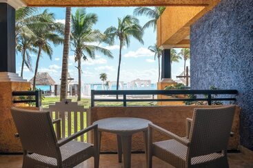 هتل Iberostar Waves Quetzal