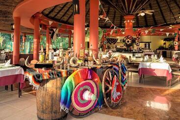 هتل Iberostar Waves Quetzal