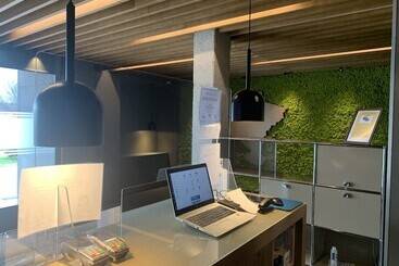 هتل Ibis Styles Pamplona Noain