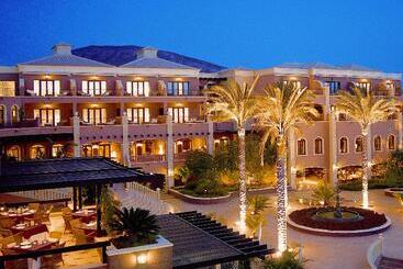 هتل Las Madrigueras Golf Resort & Spa  Adults Only