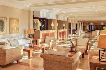 هتل Las Madrigueras Golf Resort & Spa  Adults Only