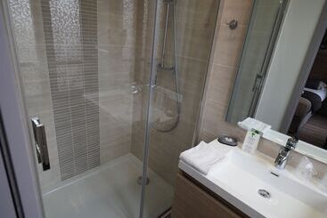 هتل Le Biarritz  Vichy