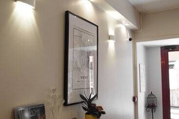 هتل Le Biarritz  Vichy