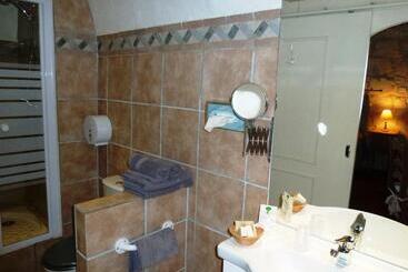 هتل Les Cèdres