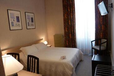 هتل Logis Le Midland