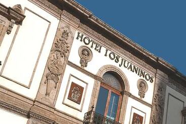 هتل Los Juaninos