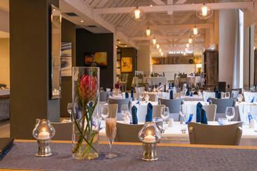 Onomo Hotel Cape Town – Inn On The Square