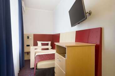 هتل Ramada By Wyndham Frankfurt Central Station