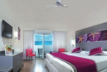 Riu Cancun    Adults Only   All Inclusive - Cancun