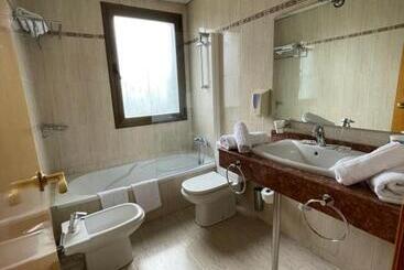 هتل Sant Celoni