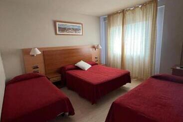 هتل Sant Celoni