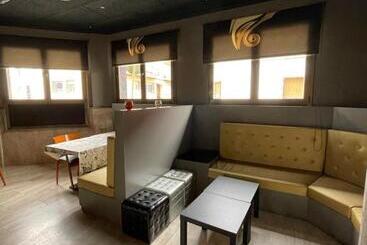 هتل Sant Celoni