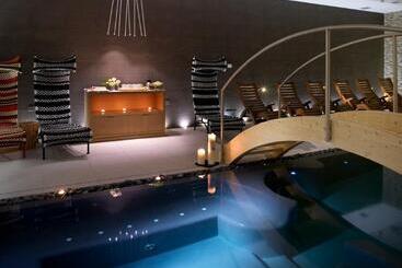 هتل Select Suites & Spa   Apartments
