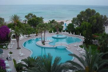 هتل Sol Azur Beach
