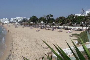 هتل Sol Azur Beach