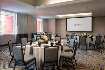 هتل The Clancy Autograph Collection