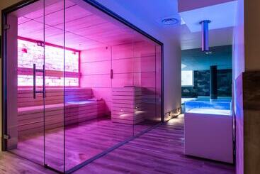 住所  Garden & City Cauterets Balneo