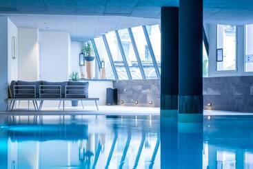 住所  Garden & City Cauterets Balneo