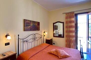 تختخواب و صبحانه Baglio Cusenza Rooms