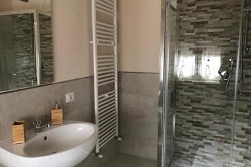 تختخواب و صبحانه Bed&breakfast Benedetta