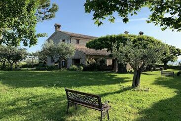 هتل روستایی Agriturismo I Mori