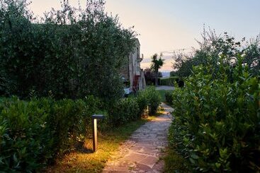 هتل روستایی Agriturismo Podere Cortilla