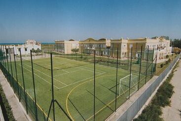 Резиденция Villaggio Turistico Le Meridiane