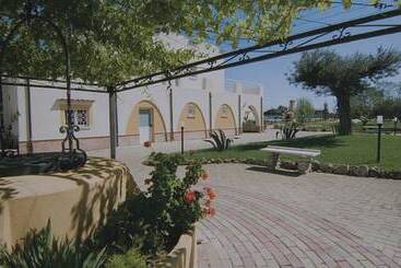 住所  Villaggio Turistico Le Meridiane
