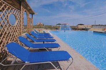 Резиденция Villaggio Turistico Le Meridiane