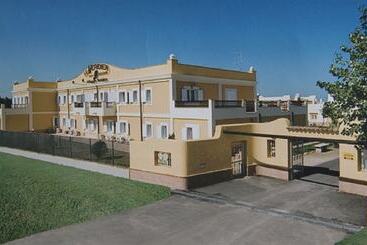 Резиденция Villaggio Turistico Le Meridiane