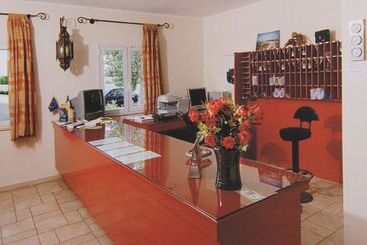 Резиденция Villaggio Turistico Le Meridiane