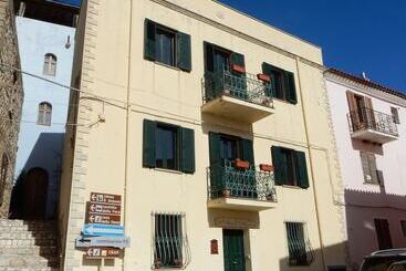 B&b Eleonora D Arborea