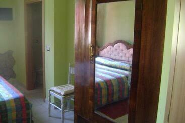 هتل روستایی Azienda Agrituristica Cluana