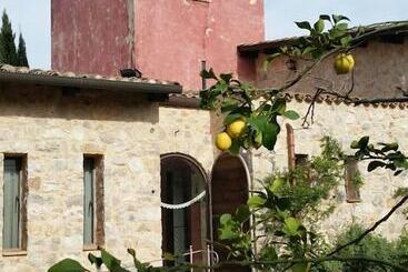 Hotel Rural La Torre Rossa