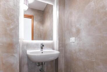 پانسیون Luxury Suite Sirmione